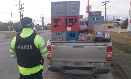 gelatinas, verduras y gaseosas: entre los productos que secuestro la policia vial en operativos de control