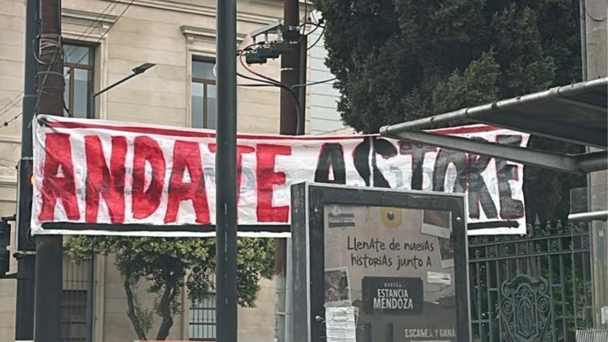 Arde Newells: Rosario amaneció con pasacalles contra los dirigentes leprosos