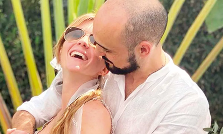 El cantante fue invitado a PH: Podemos Hablar, en donde contó cómo fueron los primeros años de relación con su actual pareja, Mora Calabrese. El cantante fue invitado a PH: Podemos Hablar, en donde contó cómo fueron los primeros años de relación con su actual pareja, Mora Calabrese.