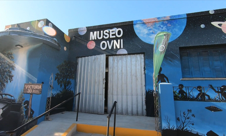La Policía Federal allanó el Museo del Ovni en Victoria, Entre Ríos, por una denuncia de Perú La Policía Federal allanó el Museo del Ovni en Victoria, Entre Ríos, por una denuncia de Perú