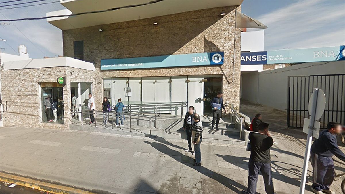 Detienen baleado a un primer sospechoso por el crimen del cajero en el asalto al Banco Nación