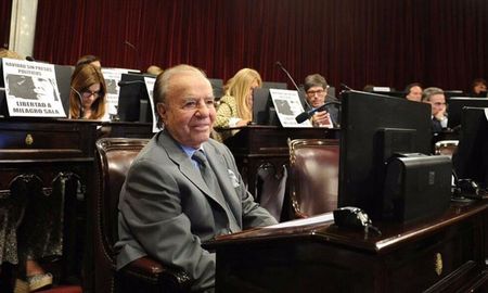 la banca de carlos menem en el senado ya tiene su reemplazo la banca de carlos menem en el senado ya tiene su reemplazo