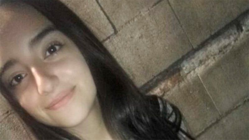 Joven buscada en Paraná: Se separó de su madre en el centro y no regresó