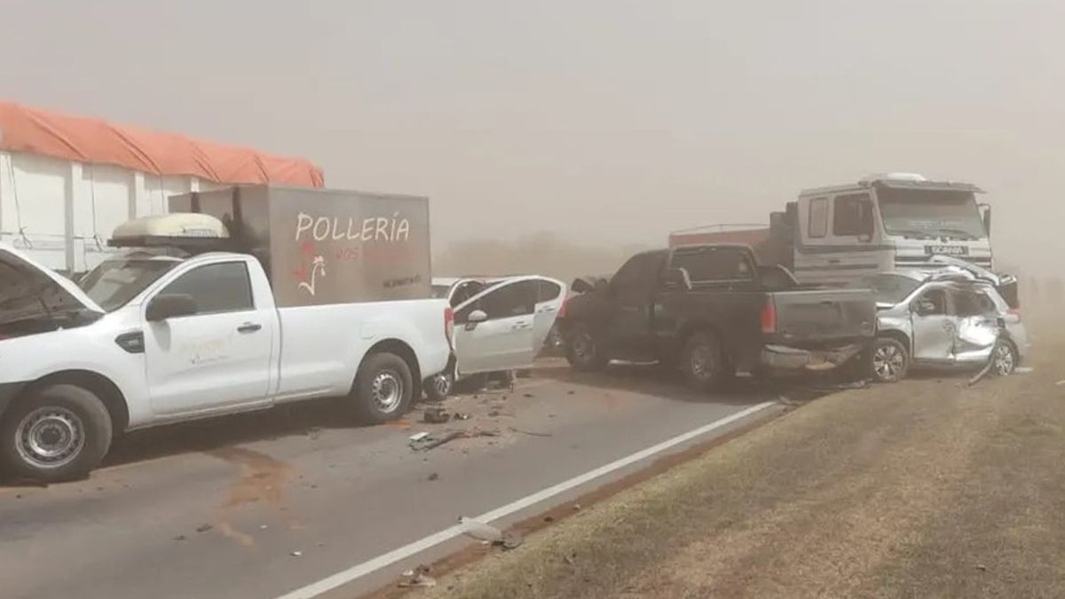 Seguridad Vial brindó una serie de recomendaciones para evitar los accidentes ante la presencia de tormentas de viento y tierra en rutas y autopistas.