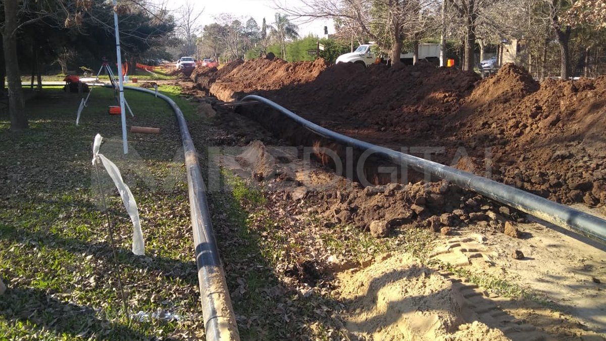 La obra de ampliación del Acueducto Desvío Arijón abastecerá de agua a 13.000 vecinos de los barrios Jorge Newbery.&nbsp;