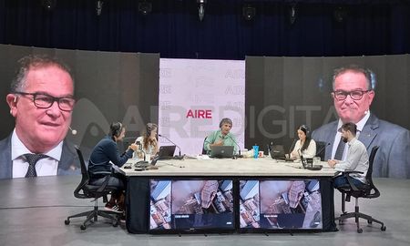 El ministro de Seguridad, Jorge Lagna, brindó detalles en torno a las negociaciones que se llevan adelante para acordar el horario del clásico santafesino. El ministro de Seguridad, Jorge Lagna, brindó detalles en torno a las negociaciones que se llevan adelante para acordar el horario del clásico santafesino.