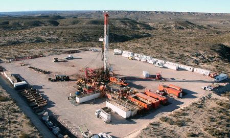 YPF tiene 41 equipos activos en Vaca Muerta. YPF tiene 41 equipos activos en Vaca Muerta.