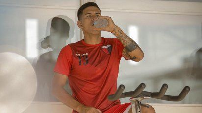 Colón: Alex Vigo presiona para irse a River y entrenará de forma pasiva con el grupo