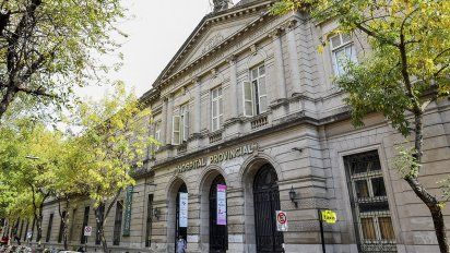 Homicidio en Rosario: balearon a un joven y murió camino al hospital