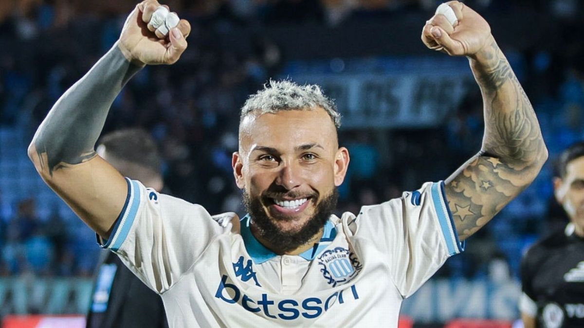 Duván Vergara compartió el proceso del tatuaje gigante que se realizó en el pecho.