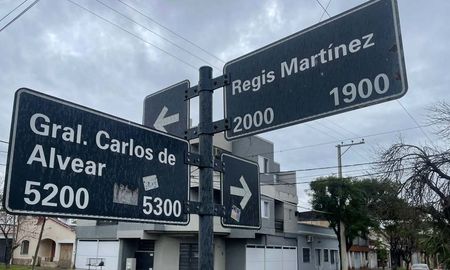 Residentes del barrio Sargento Cabral de Santa Fe reclaman por una serie de robos que se incrementaron en las últimas semanas. Residentes del barrio Sargento Cabral de Santa Fe reclaman por una serie de robos que se incrementaron en las últimas semanas.
