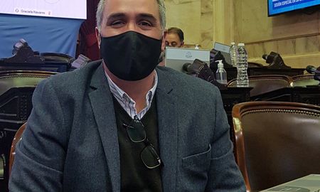 diputado nacional propone facilitar el acceso a las armas de los ciudadanos decentes diputado nacional propone facilitar el acceso a las armas de los ciudadanos decentes