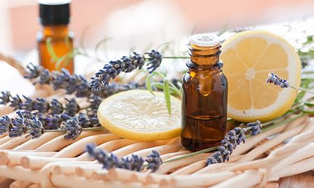 Hierbas naturales para hacer aromaterapia en casa. Hierbas naturales para hacer aromaterapia en casa.