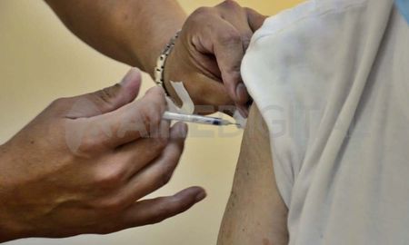 Por ahora, no se deben aplicar dos dosis diferentes en los vacunados contra el covid. Por ahora, no se deben aplicar dos dosis diferentes en los vacunados contra el covid.