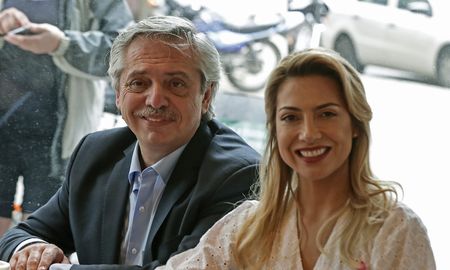 Fabiola Yañez, la primera dama, estaría embarazada. Fabiola Yañez, la primera dama, estaría embarazada.