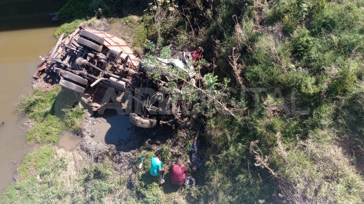 Accidente fatal: un muerto y dos heridos graves tras un choque múltiple en la autopista Rosario-Buenos Aires.