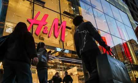 Daniel Ervér, CEO del Grupo H&M, ratificó que el arribo a Buenos Aires forma parte de un ambicioso esquema de crecimiento en los mercados emergentes de Sudamérica. Daniel Ervér, CEO del Grupo H&M, ratificó que el arribo a Buenos Aires forma parte de un ambicioso esquema de crecimiento en los mercados emergentes de Sudamérica.