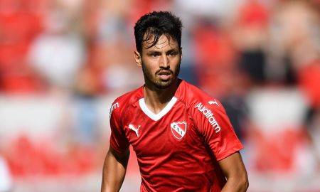 Juan Sánchez Miño se decantó por Colón y será el segundo refuerzo para Julio César Falcioni. Juan Sánchez Miño se decantó por Colón y será el segundo refuerzo para Julio César Falcioni.