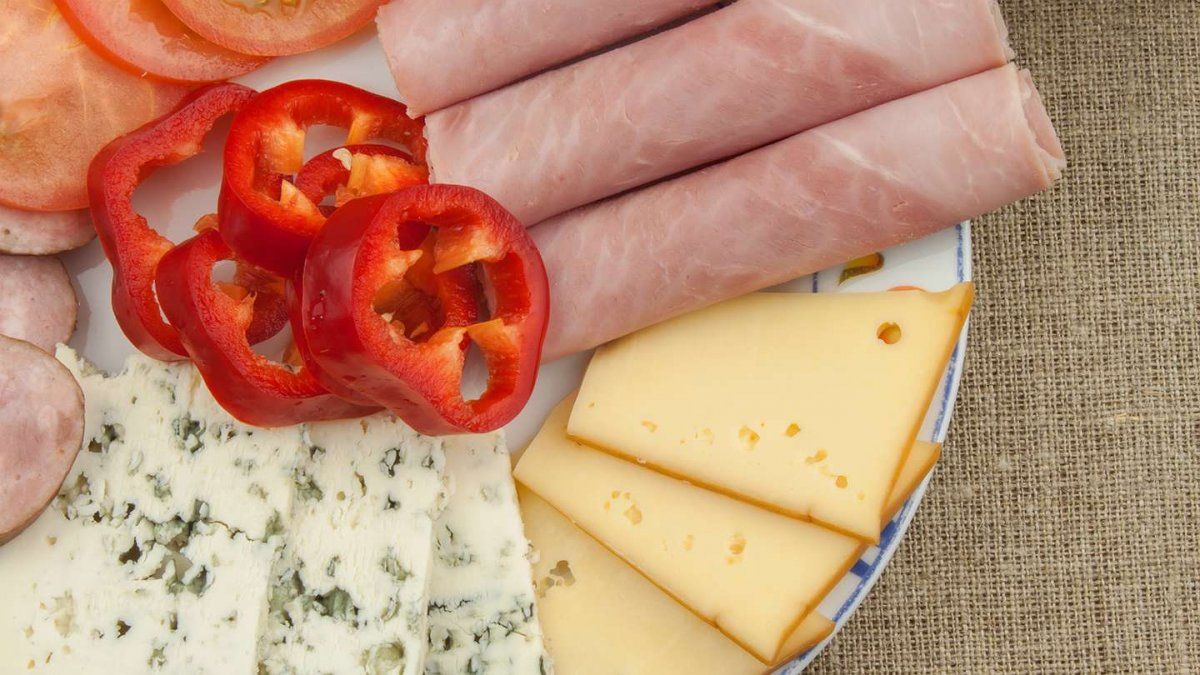 Recomiendan que en las comidas diarias no haya más de 5 gramos 