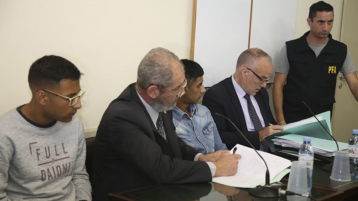 La Justicia conden&oacute; hoy a 14 y 15 a&ntilde;os de prisi&oacute;n a los dos acusados de balear a un turista sueco al que le amputaron la pierna en diciembre de 2018 durante un intento de robo en el barrio porte&ntilde;o de Montserrat.&nbsp;