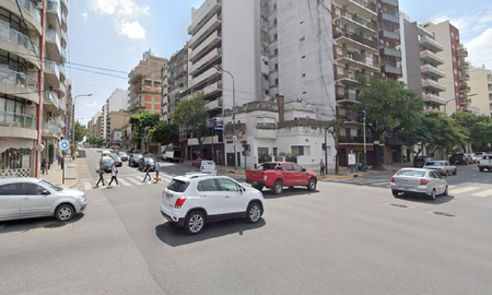 Atropelló a una mujer y a su hijo de 5 años en Flores y se fugó: el nene murió Atropelló a una mujer y a su hijo de 5 años en Flores y se fugó: el nene murió