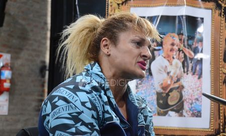 Oliveras, múltiple campeona mundial de boxeo y referente indiscutida del deporte argentino, atraviesa una etapa de máxima fragilidad. Oliveras, múltiple campeona mundial de boxeo y referente indiscutida del deporte argentino, atraviesa una etapa de máxima fragilidad.