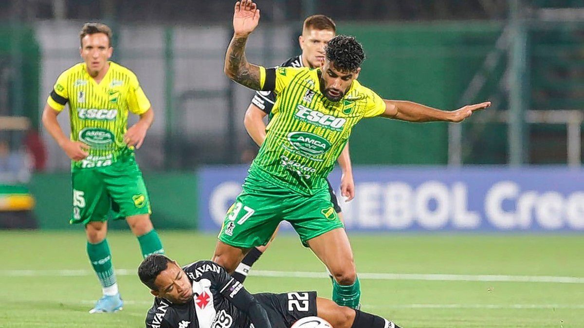 Emanuel Br&iacute;tez no ser&aacute; tenido en cuenta y recibi&oacute; un llamado de Uni&oacute;n para volver a vestir la camiseta rojiblanca.