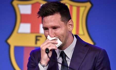La prensa catalana desestimó los rumores de un posible regreso de Lionel Messi al Fútbol Club Barcelona. La prensa catalana desestimó los rumores de un posible regreso de Lionel Messi al Fútbol Club Barcelona.