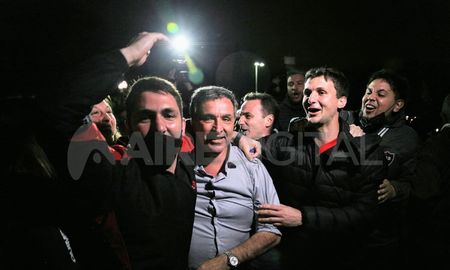 Ignacio Astore fue electo nuevo presidente de Newells. Ignacio Astore fue electo nuevo presidente de Newells.
