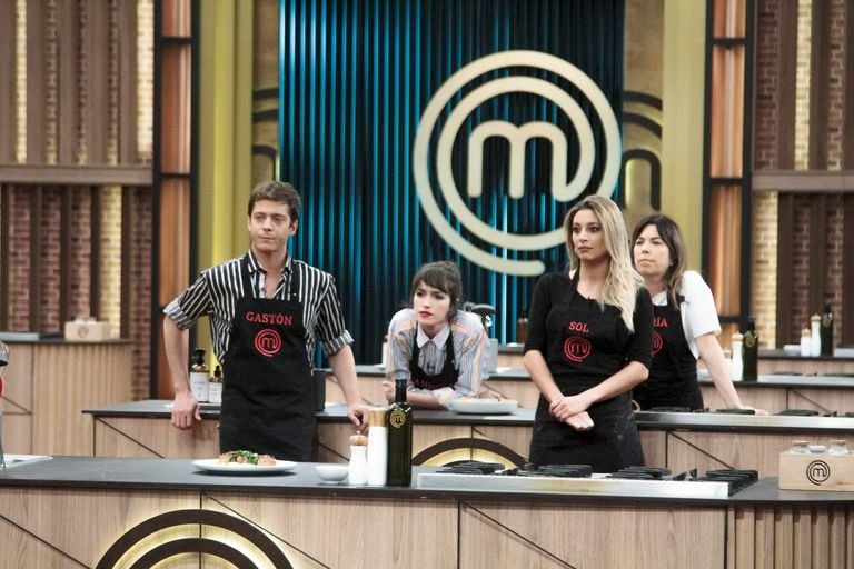 Alex Caniggia faltó y quedó eliminado de MasterChef Celebrity.