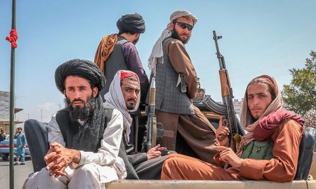 Los talibanes retomaron el poder en Afganistán. Los talibanes retomaron el poder en Afganistán.