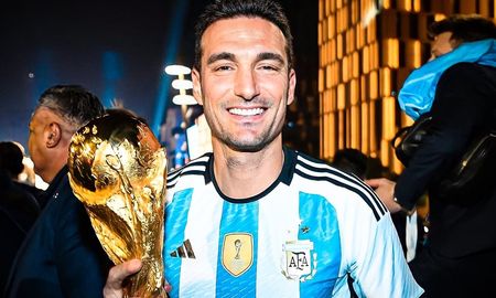 El entrenador que se consagró campeón del mundo en Qatar con la Selección Argentina se quedó con el primer puesto del ranking IFFHS. El entrenador que se consagró campeón del mundo en Qatar con la Selección Argentina se quedó con el primer puesto del ranking IFFHS.