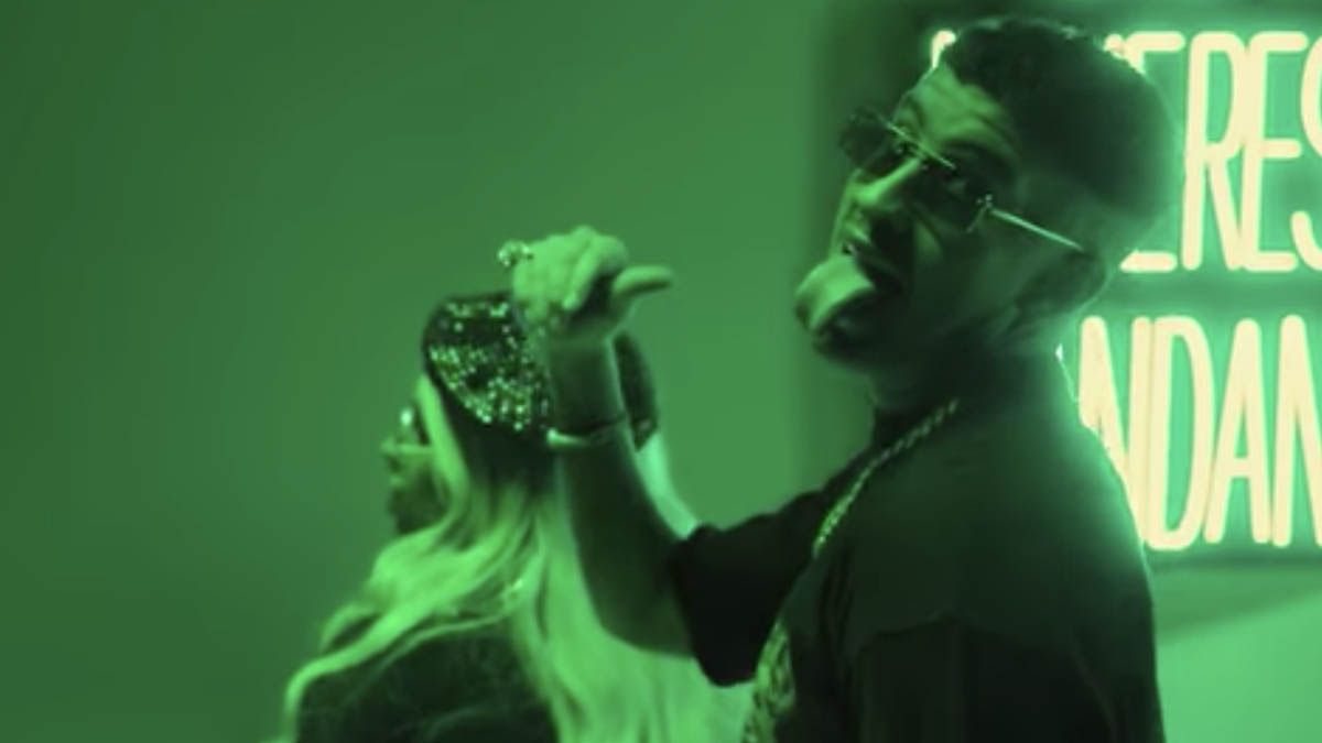 Bad Bunny en su video Yo Perreo sola