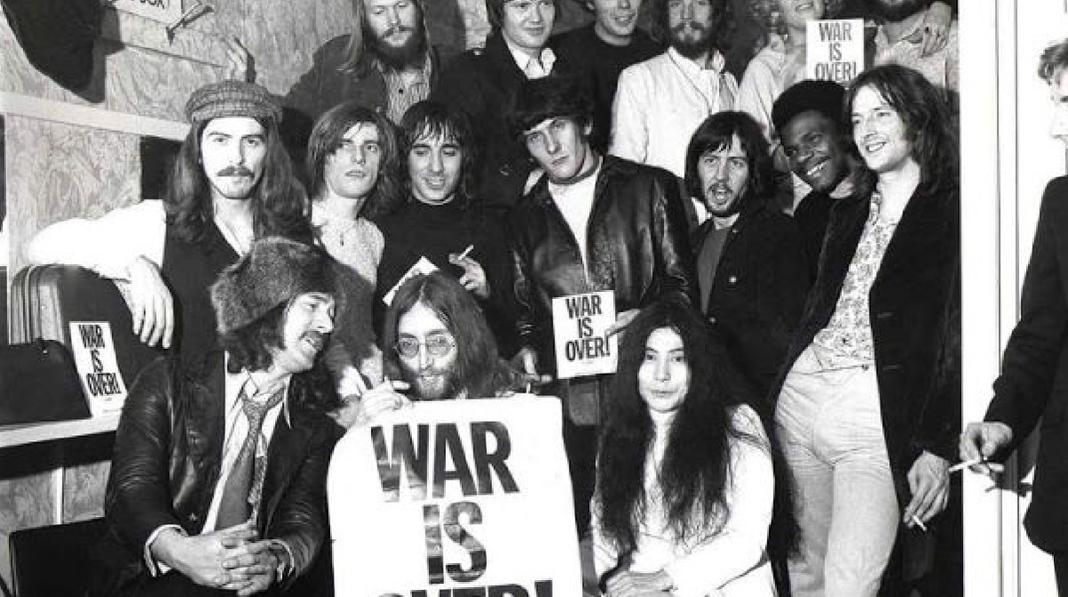 El concierto marc&oacute; el debut en vivo de la extendida Plastic Ono Band, en esta ocasi&oacute;n con la incre&iacute;ble alineaci&oacute;n de John Lennon, Yoko Ono,&nbsp;George Harrison,&nbsp;Eric Clapton, Delaney y Bonnie,&nbsp;Billy Preston,&nbsp;y varios otros&nbsp;Beatles y ex alumnos de Clapton, con una breve aparici&oacute;n de Keith Moon.