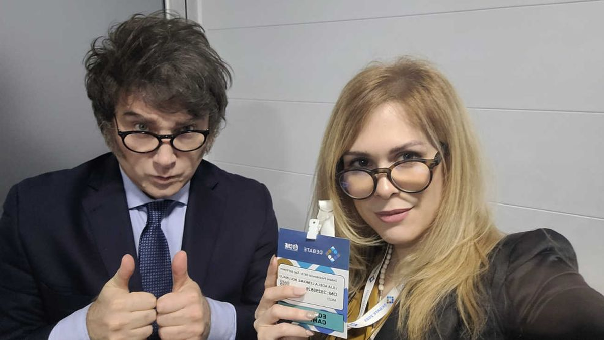Muchos sospechan que Lilia Limoine haya sido la tercera en discordia entre Javier Milei y Fátima Flórez. Muchos sospechan que Lilia Limoine haya sido la tercera en discordia entre Javier Milei y Fátima Flórez.