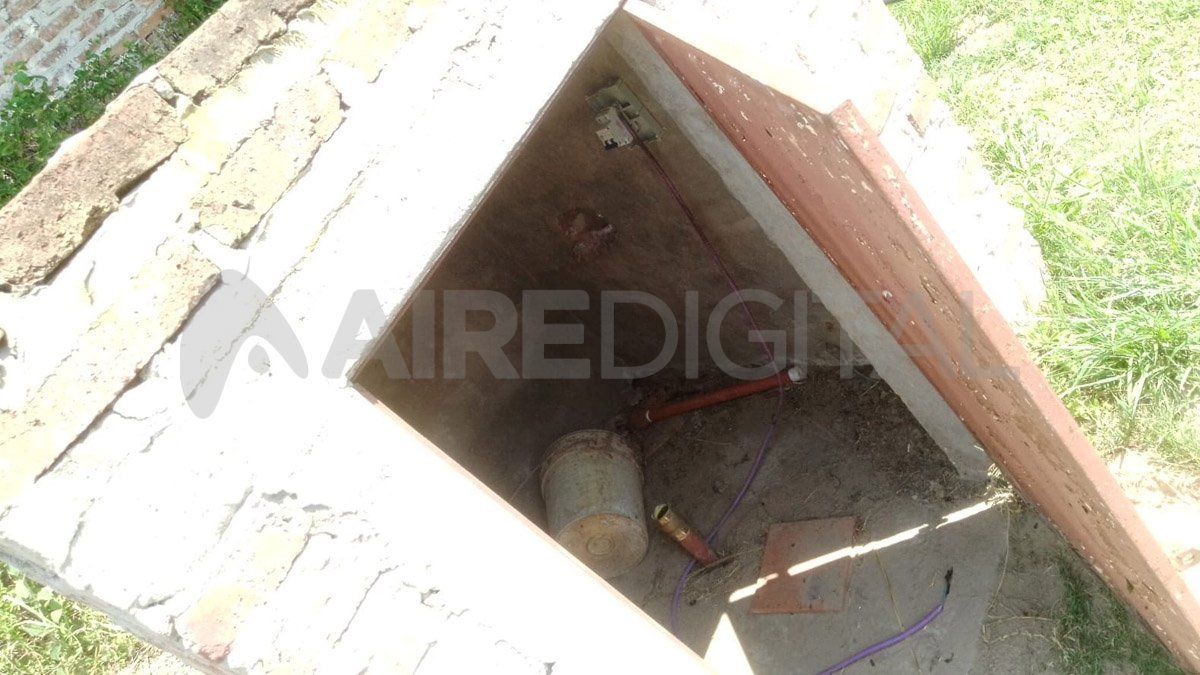 Además, sustrajeron las bombas de la pileta y el tanque, y hasta una máquina de cortar el césped.