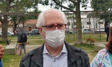 Roselli dijo que en la ciudad de Santa Fe hay unas 6 mil personas de más de 70 que aun no están vacunadas contra el covid. Roselli dijo que en la ciudad de Santa Fe hay unas 6 mil personas de más de 70 que aun no están vacunadas contra el covid.