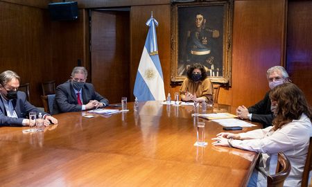 La ministra de Salud Carla Vizzotti durante el encuentro por el Día Mundial y Nacional para la prevención del suicidio. La ministra de Salud Carla Vizzotti durante el encuentro por el Día Mundial y Nacional para la prevención del suicidio.