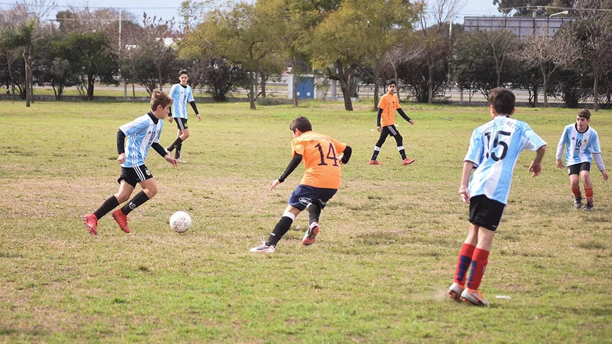 La provincia habilitó el regreso del público al deporte amateur con un límite de 100 espectadores en los estadios de toda la provincia.