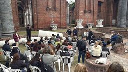 altText(Realizaron una asamblea ciudadana para pensar el futuro de Plaza San Martín)}