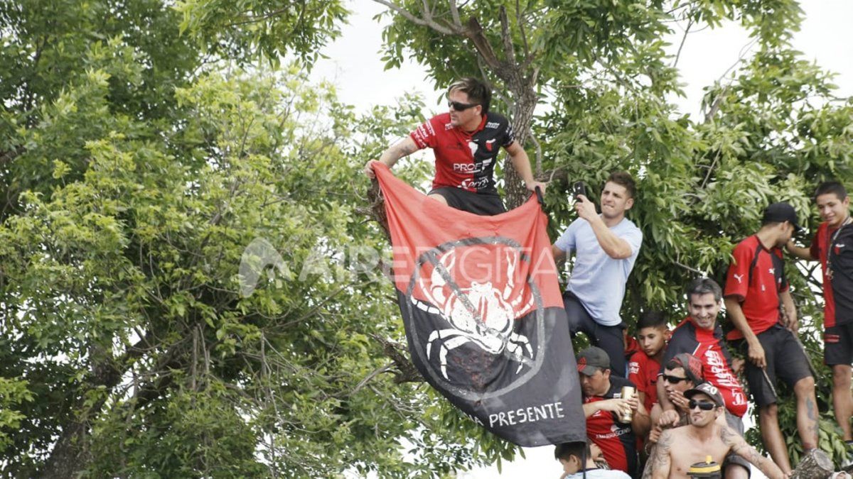Las 37 mejores fotos de la multitudinaria despedida al plantel de Colón