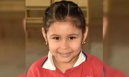 La nena fue asesinada durante la madrugada del 25 de diciembre de 2022 por una bala perdida durante los festejos de Navidad en Rosario. La nena fue asesinada durante la madrugada del 25 de diciembre de 2022 por una bala perdida durante los festejos de Navidad en Rosario.
