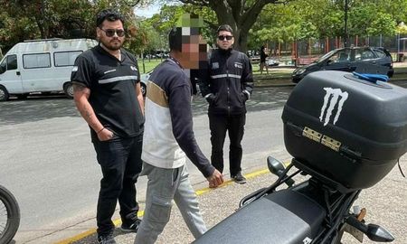 La ley que castiga la actividad de los cuidacoches en toda la provincia ya cuenta con media sanción de la Cámara de Senadores. La ley que castiga la actividad de los cuidacoches en toda la provincia ya cuenta con media sanción de la Cámara de Senadores.