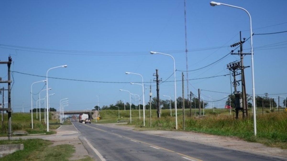 Circunvalación Oeste y Ruta Provincial N° 70: tres ladrones asaltaron a dos mujeres.