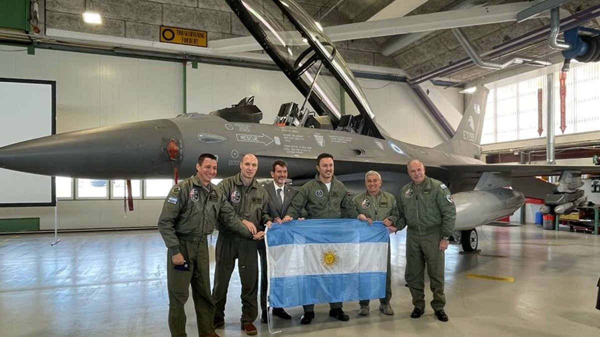 El presidente Javier Milei estuvo presente en el acto de manera virtual. El presidente Javier Milei estuvo presente en el acto de manera virtual.
