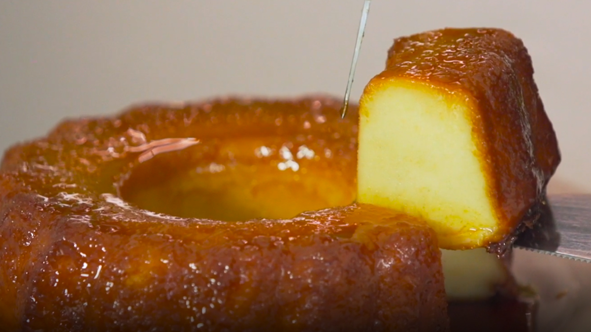 Budín de pan de naranja: la receta ideal para sorprender a toda la familia