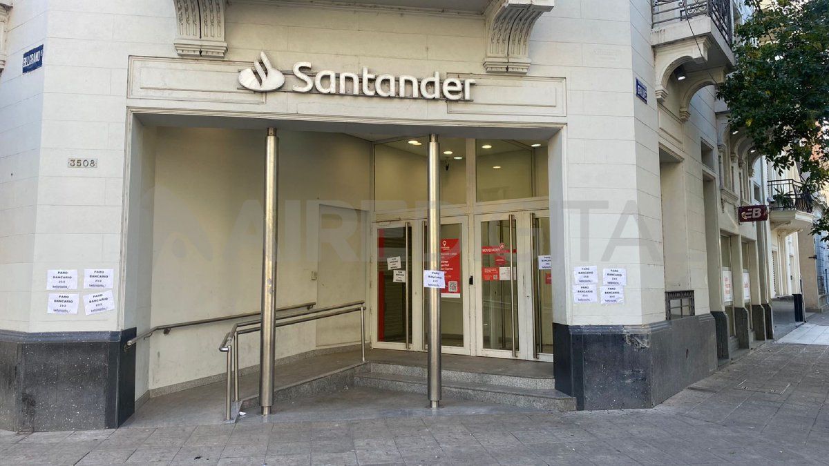 El Banco Santander brinda servicios a más de 190.000 adultos mayores en todo el país.