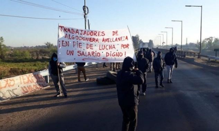 El corte es en el puente que une Reconquista y Avellaneda. El corte es en el puente que une Reconquista y Avellaneda.