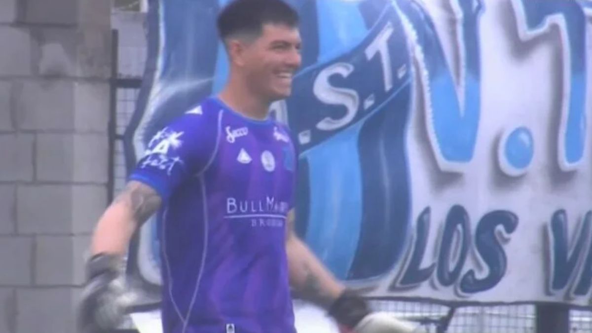 Joaquín Enrico marcó un golazo de arco a arco para los libros de historia.