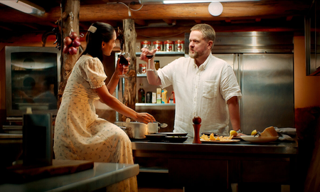 En la Toscana la película que promete hacerte creer en el amor y que recién se estrenó en Netflix En la Toscana la película que promete hacerte creer en el amor y que recién se estrenó en Netflix